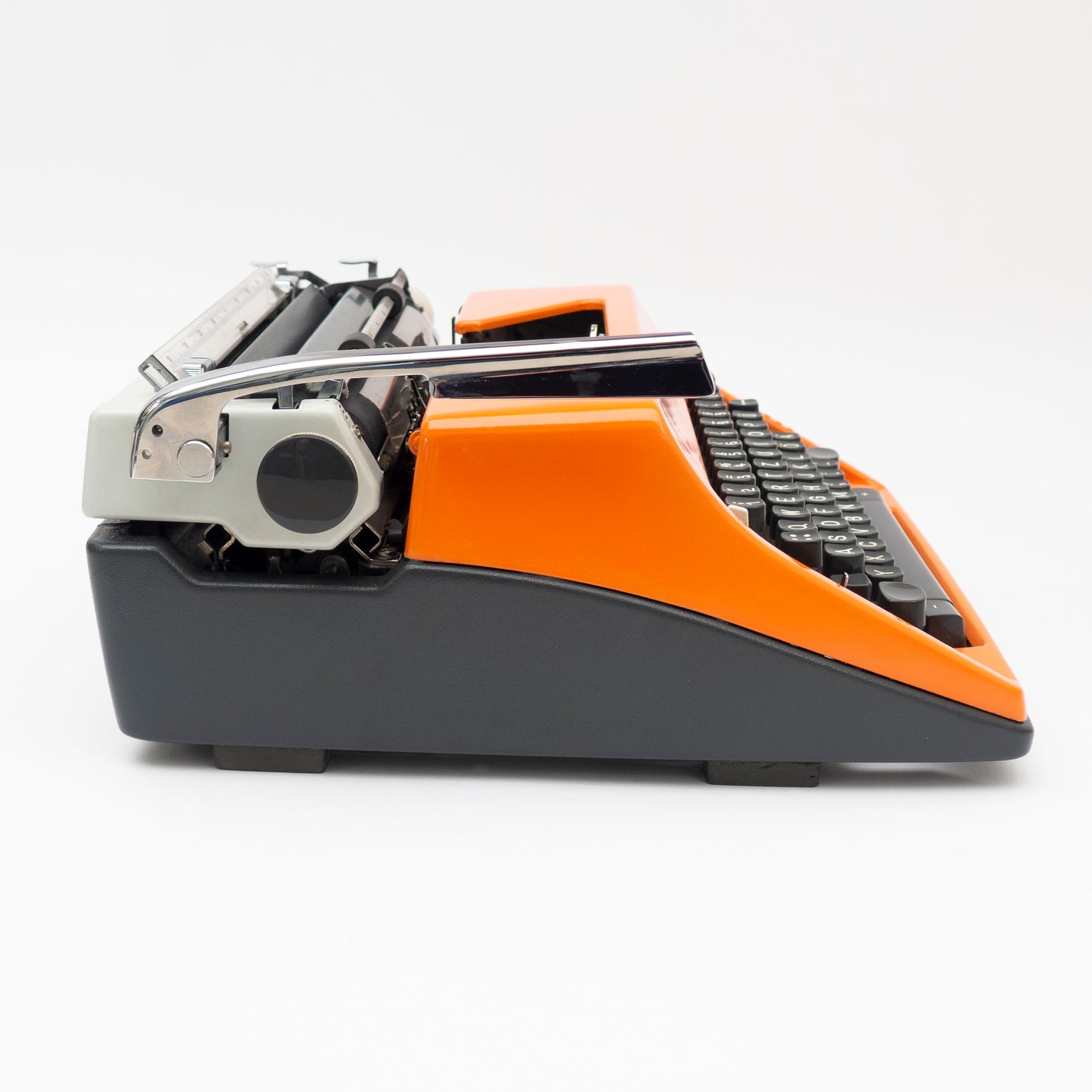 Schreibmaschine Olympia SM8, Orange