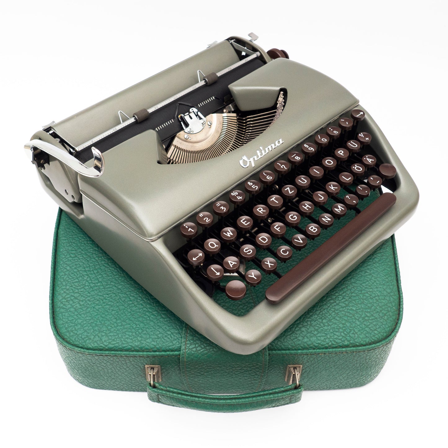 Typewriter Optima P1 with case