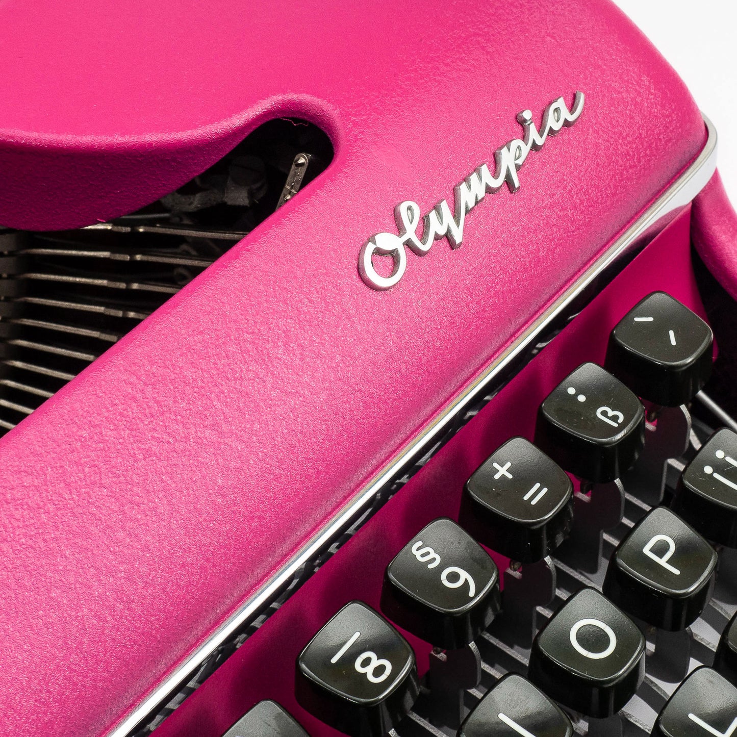 Pink Typewriter Olympia SM2