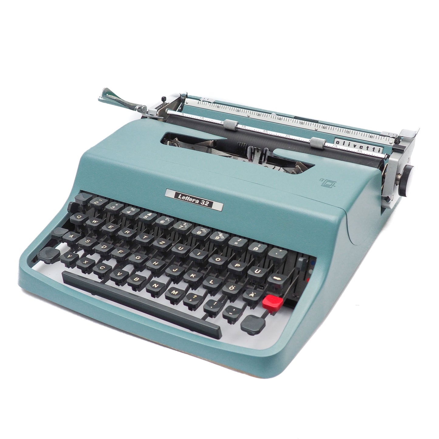 Typewriter Olivetti Lettera 32